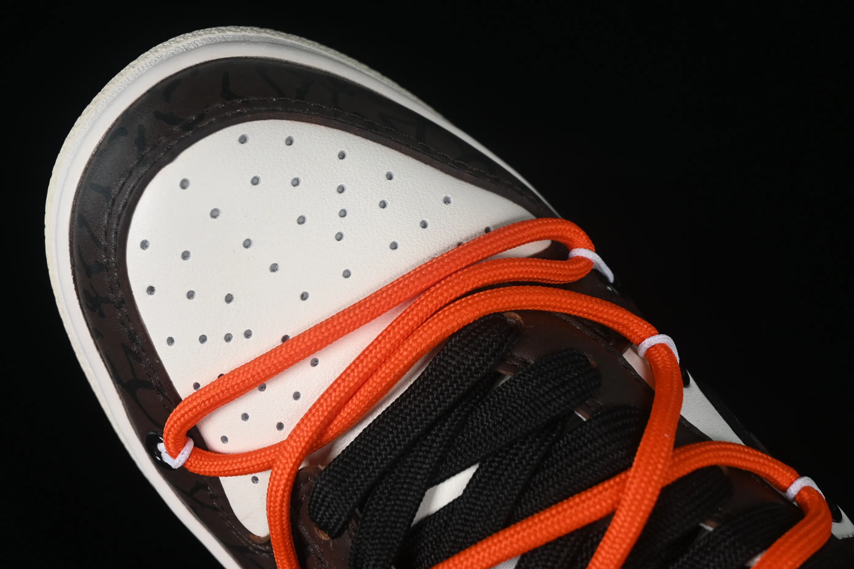 All categories Nk SB Dunk series Nk SB Dunk Low low-top sneakers Nk Dunk Low "Year of the Dragon" Year of the Dragon limited theme SB low-top casual sneakers DJ6188-100